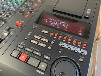 Yamaha MD8 Multi-Track Minidisc Recorder * Original Box * Manuals