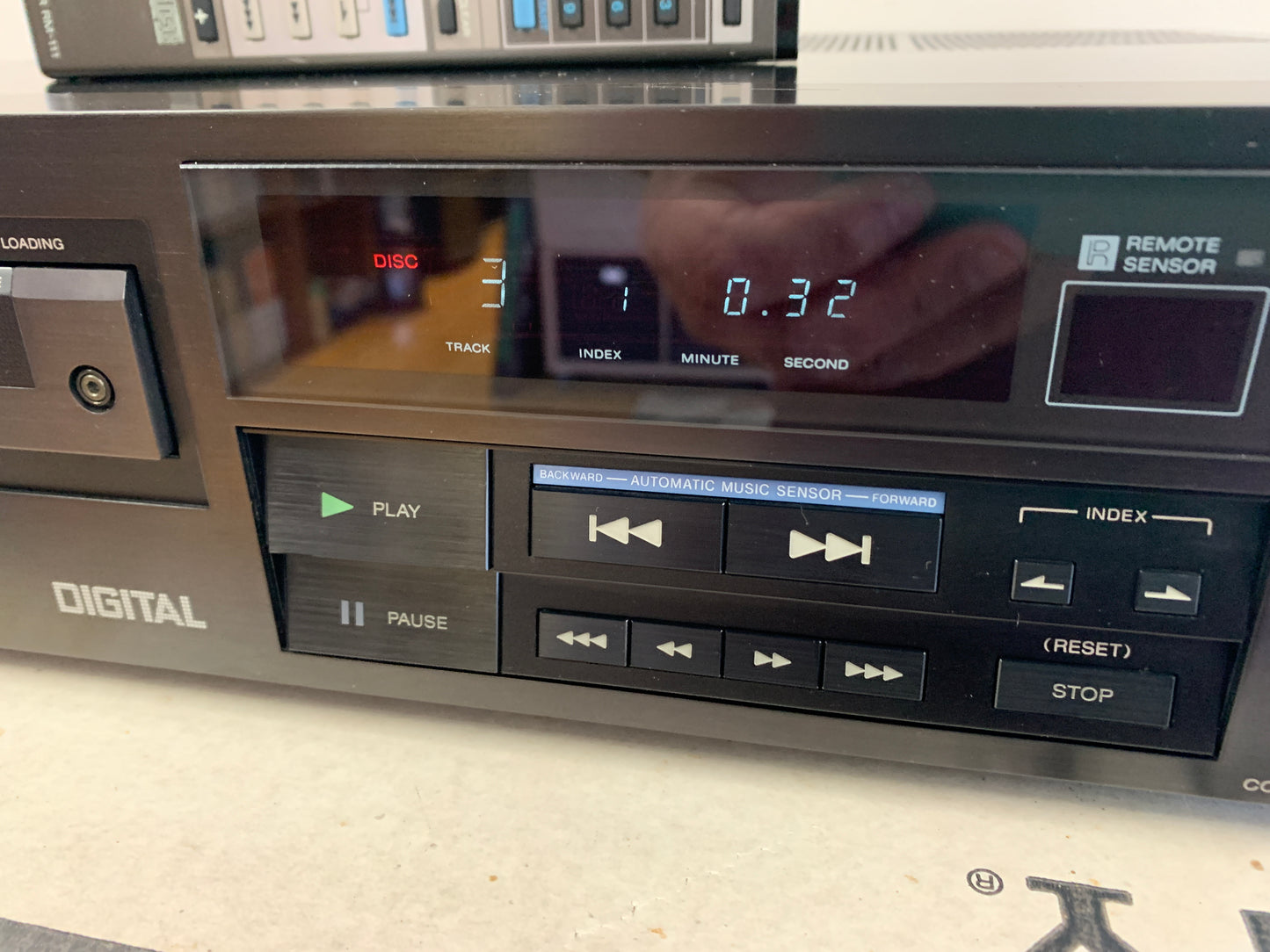 Sony CDP-501ES Single CD Player * Remote * Manual * Box