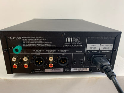 Musical Fidelity M1ViNL MM MC phono stage * Box