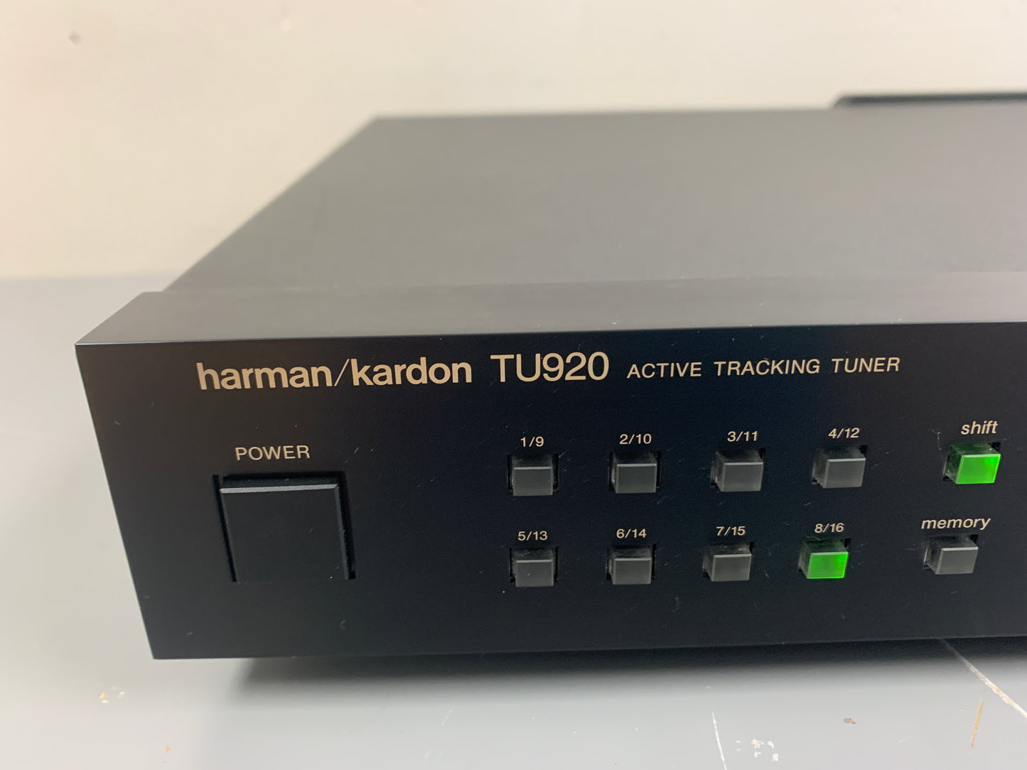 Harman Kardon TU920 Stereo Tuner