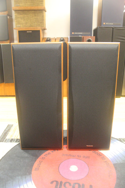 80's Blast !!! Complete Serviced Technics Stereo System !!! Amp, Cassette, CD, Turntable and Speakers ! Mint with Remote !!