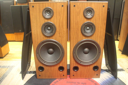 80's Blast !!! Complete Serviced Technics Stereo System !!! Amp, Cassette, CD, Turntable and Speakers ! Mint with Remote !!