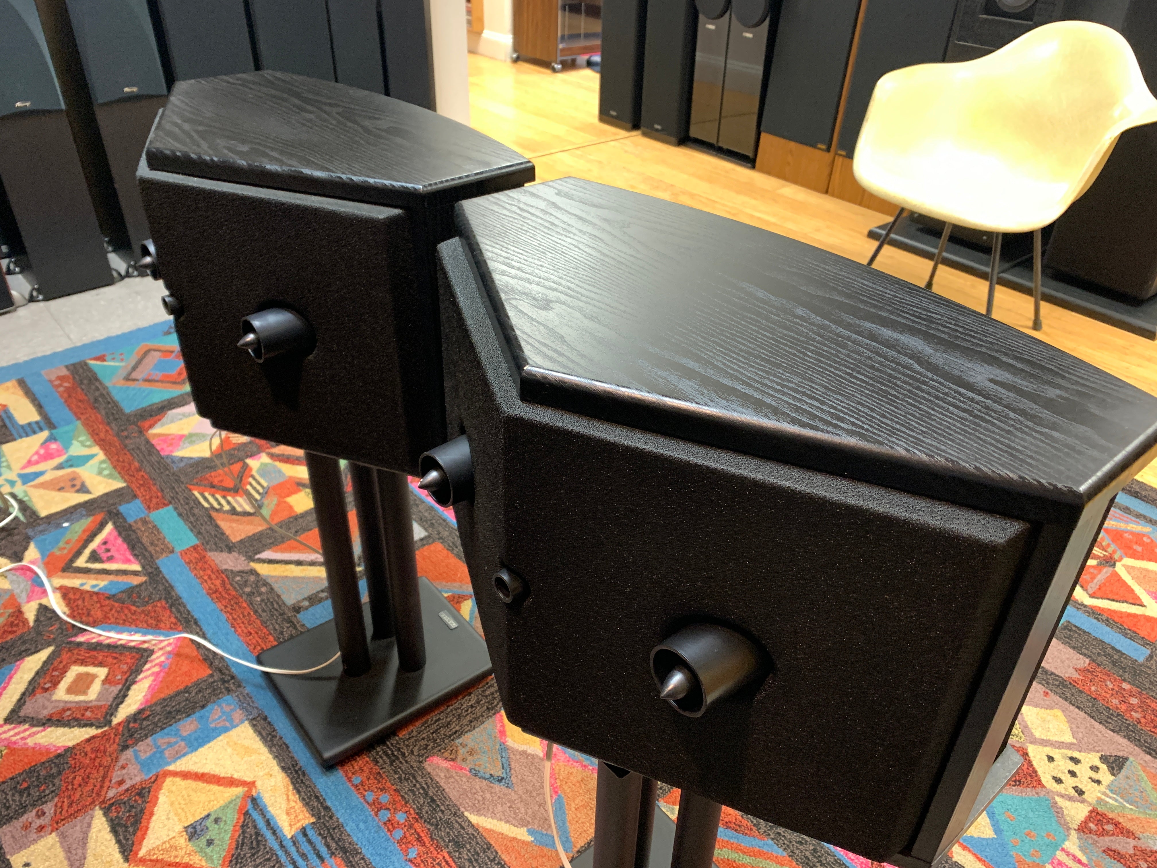 Bose 901 Series VI Black with Pangea Stands & Equalizer – The