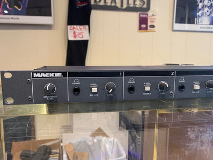Mackie HM-54 Headphone Amplifier * 4 Channels