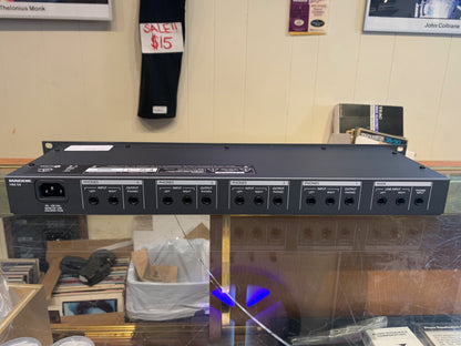 Mackie HM-54 Headphone Amplifier * 4 Channels