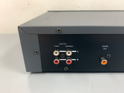 NAD 5000 Monitor Series Single CD Player * Remote Control