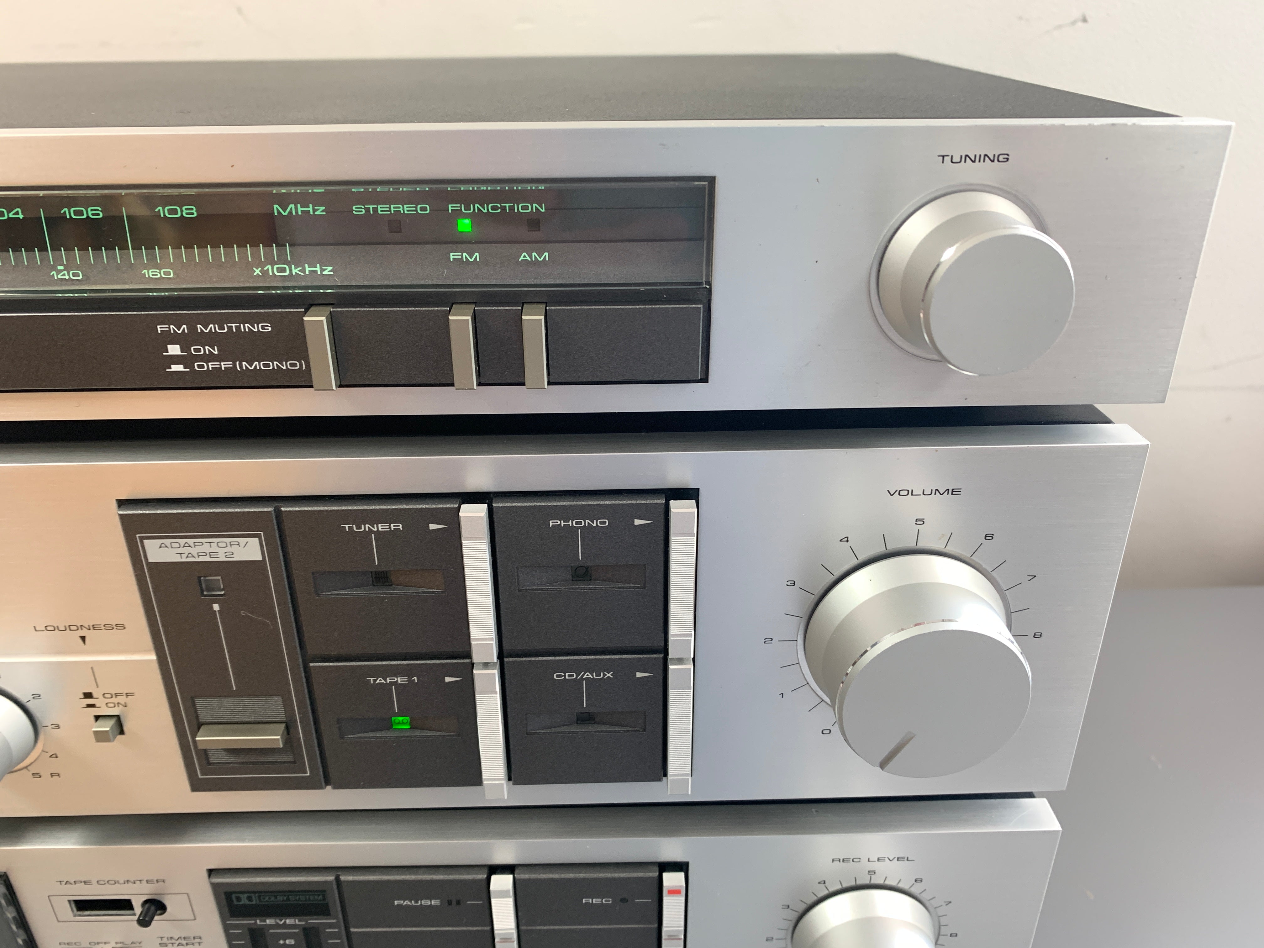 【ジャンク品】Pioneer SA-740D II ステレオアンプ Pioneer SA-740 Stereo Integrated Amplifier And TX-950 AM FM Stereo