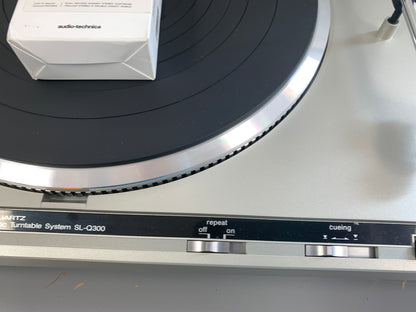 Technics SL-Q300 Turntable with NEW AT81CP Cartridge