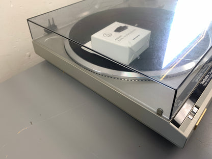 Technics SL-Q300 Turntable with NEW AT81CP Cartridge