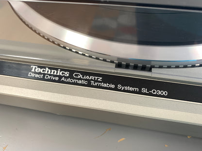 Technics SL-Q300 Turntable with NEW AT81CP Cartridge