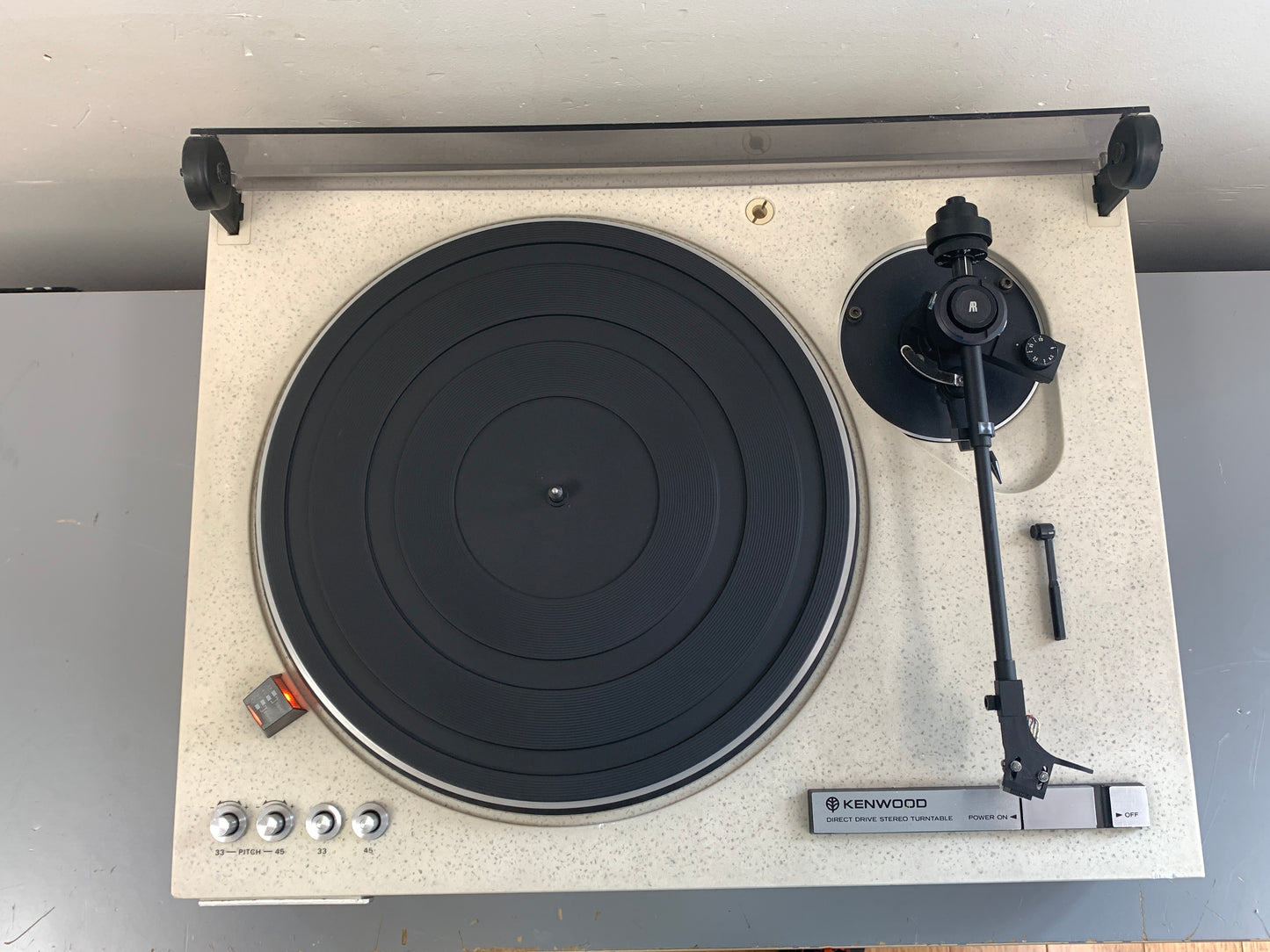 Kenwood KD-500 Turntable * AR Acoustic Research Tonearm * Shure M44 Cartridge * NEW Signal Cable * No Dust Cover