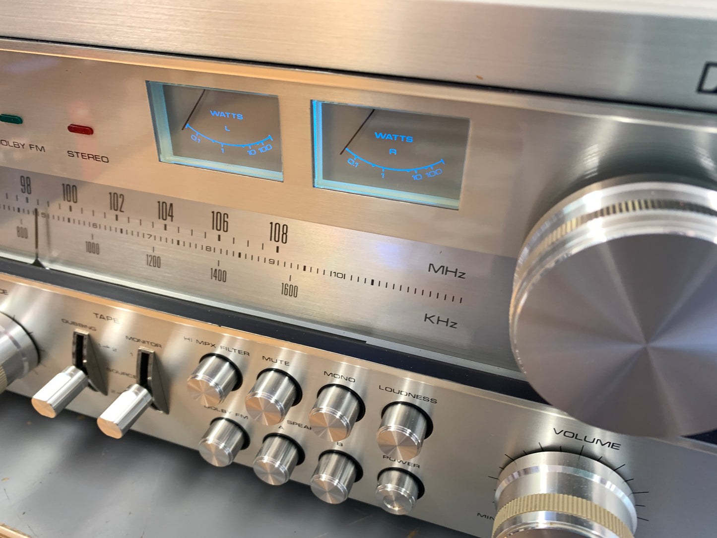 Realistic STA-2000D Stereo Receiver