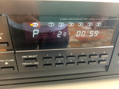 Luxman DC-114 CD Player * 6 Disc Magazine * Single Slot Player