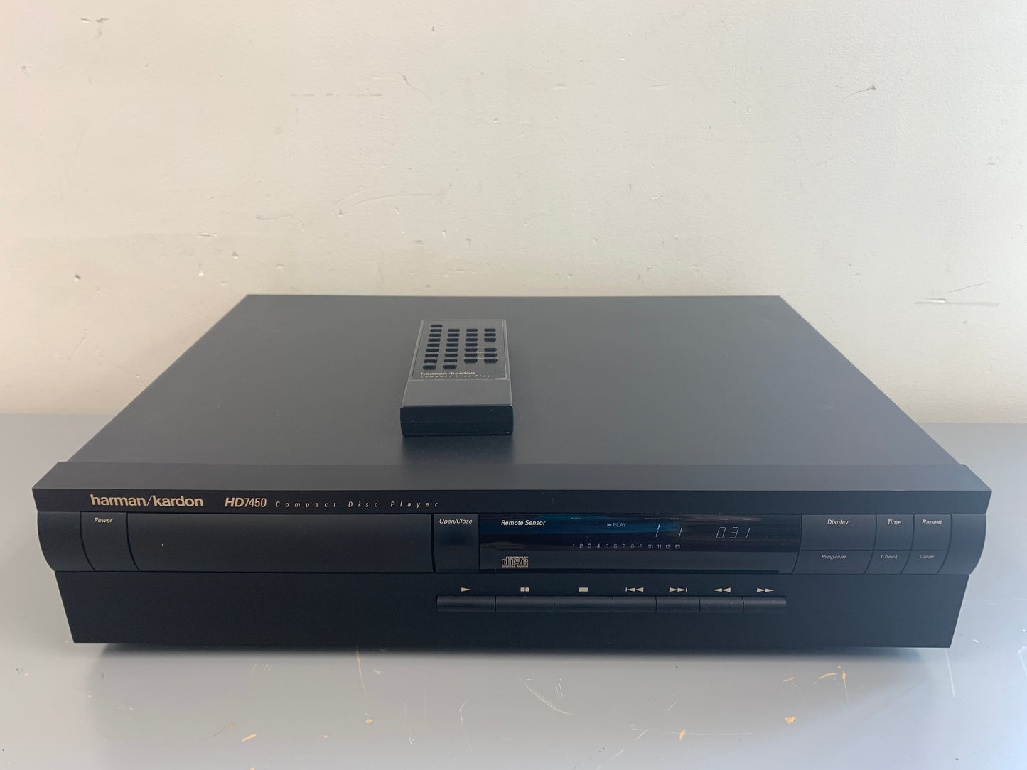 Harman Kardon HD7450 SIngle CD Player - Remote Control