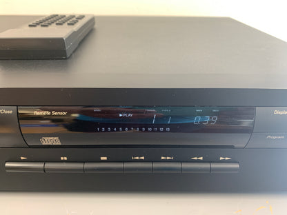 Harman Kardon HD7450 SIngle CD Player - Remote Control