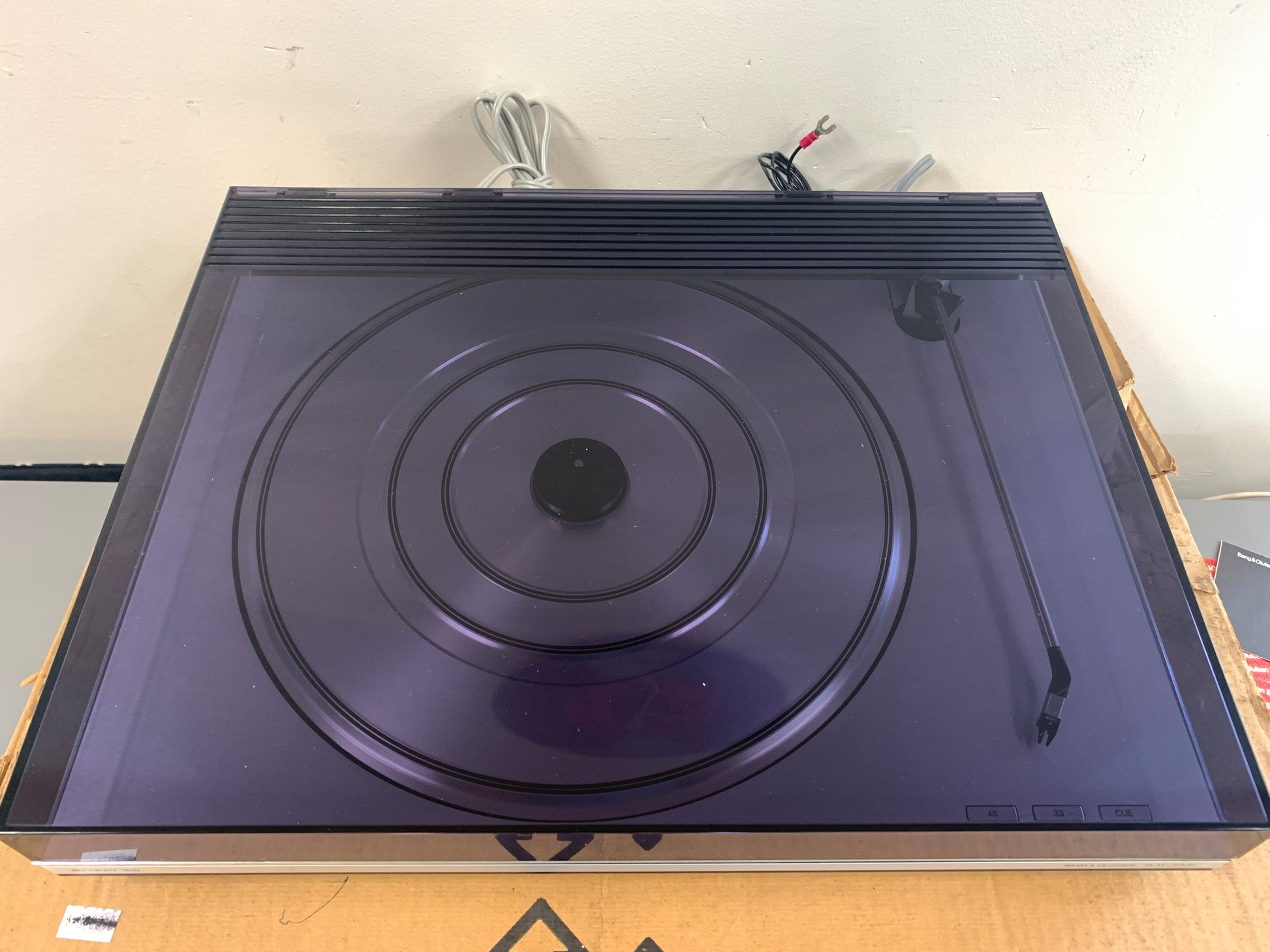 Platine Vinyle Bang Olufsen À VENDRE! - FR Platine Vinyle Bang Olufsen À VENDRE! - FR