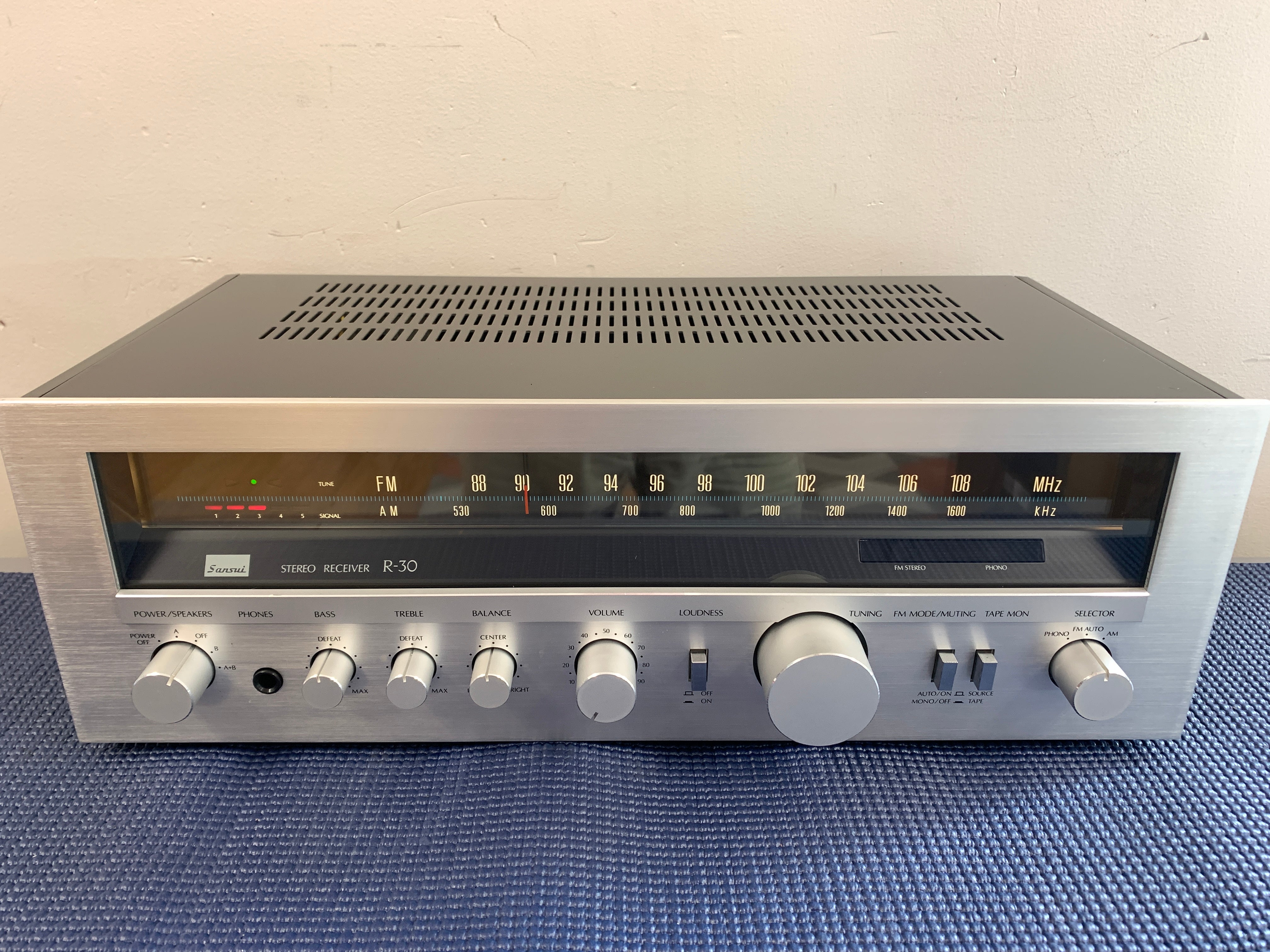 Sansui R-30 Stereo Receiver * 25W RMS * 1980 – The Turntable Store
