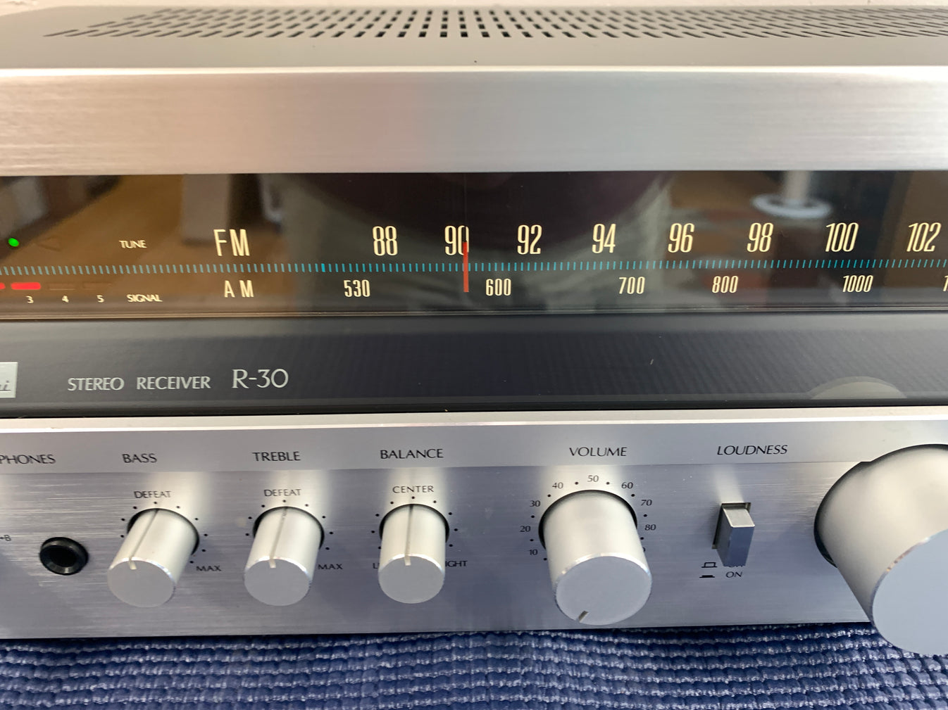 Sansui R-30 Stereo Receiver * 25W RMS * 1980 – The Turntable Store