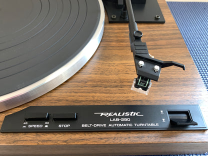 Realistic LAB290 Belt Drive Turntable