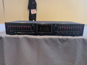 Teac EQA-20 Graphic Equalizer with Spectrum Analyzer