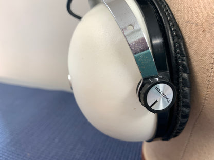 Pioneer SE-50 Stereo headphones * Original Case