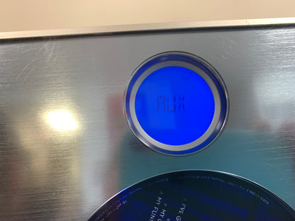 Philips MC-235 Micro System - CD Radio and AUX - Speakers - Remote - Box