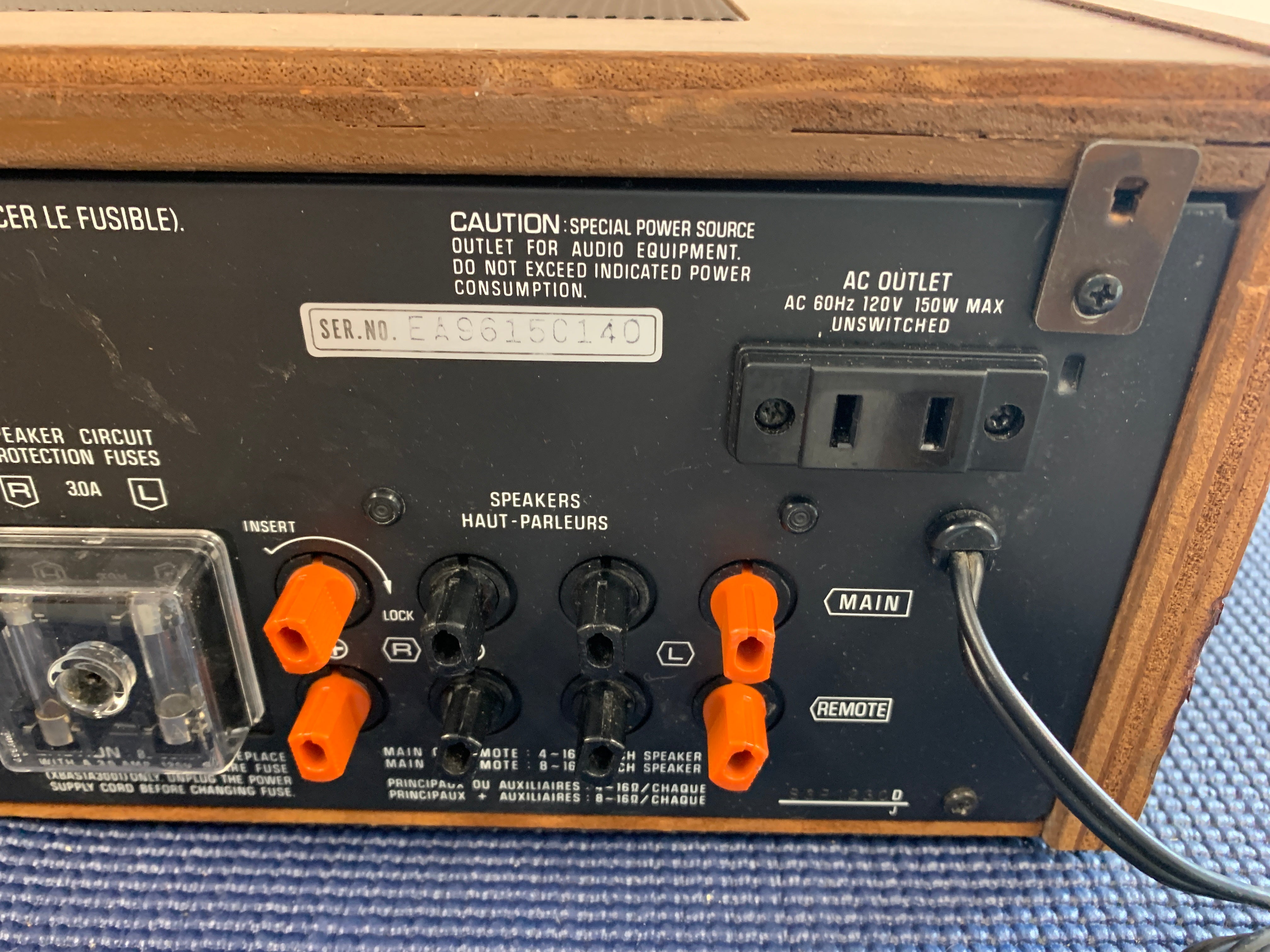 Technics SA-200 Stereo Receiver * 1978 * 25W RMS * Blue Led