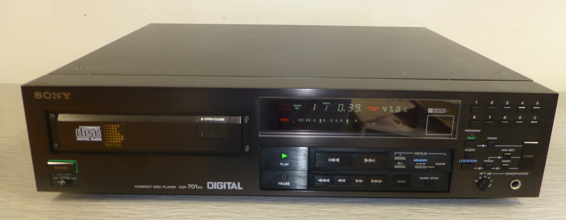 Sony CDP-701es Single CD Player – The Turntable Store