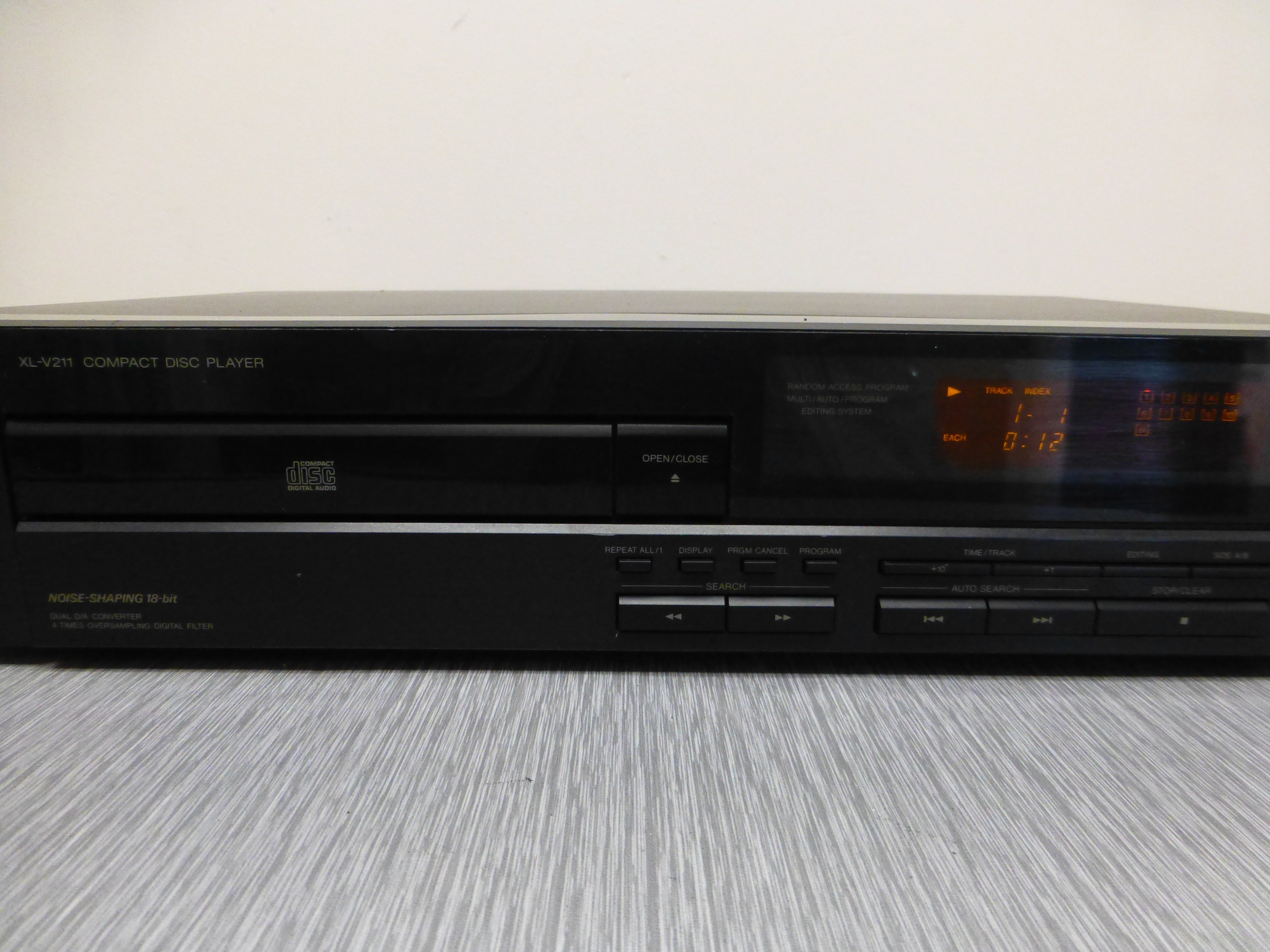 JVC XL-V211 Single CD Player – The Turntable Store