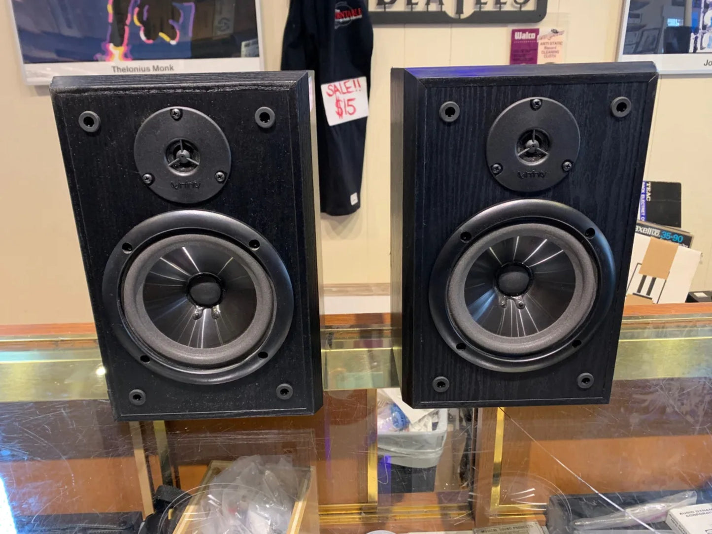 Infinity Reference E-L Bookshelf Speakers – The Turntable Store