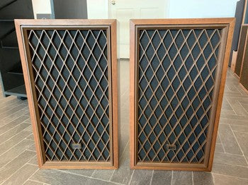 Realistic NOVA 7B Speakers