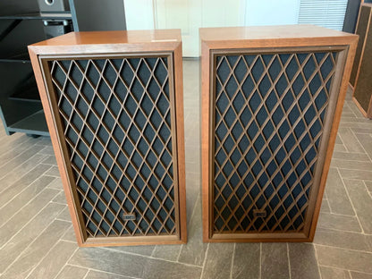 Realistic NOVA 7B Speakers