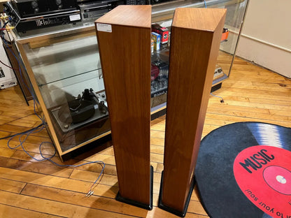 McIntosh SL4 Floor Standing Speakers