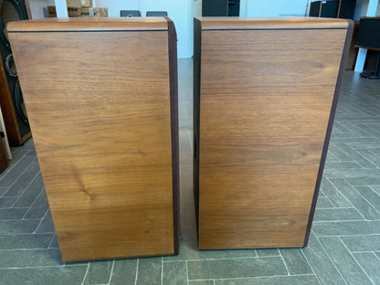 American Monitors AMC-16 Speakers