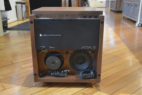 M&K * Miller & Kreisel * VX4 Powered Subwoofer