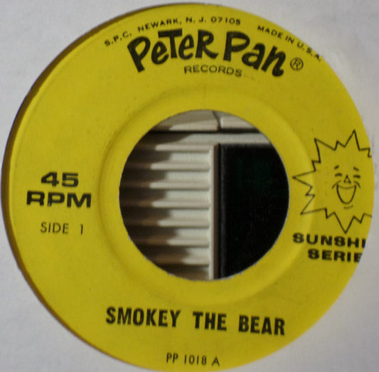 Peter Pan Players And Orchestra : Smokey The Bear / Get Along Little Doggie, Polly Wolly Doodle (7", Mono)