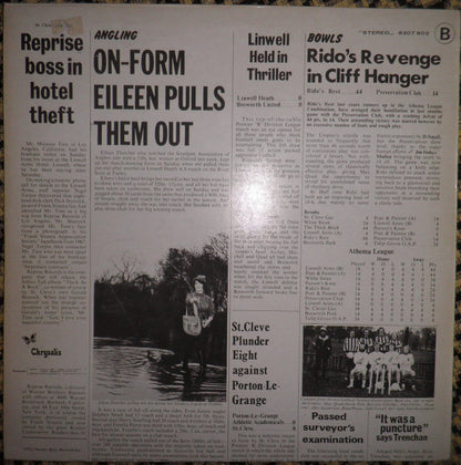 Jethro Tull : Thick As A Brick (LP, Album, RE)