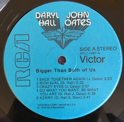 Daryl Hall & John Oates : Bigger Than Both Of Us (LP, Album, Ind)